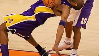 Kobe y Raja Bell hacen saltar las chispas en el Suns-Lakers