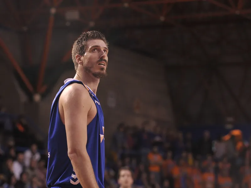 Máxima igualdad en las semis de LEB Oro: Coruña y Huesca empatan sus cruces