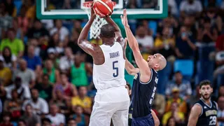 EEUU sentencia a la “Generación Dorada” y se cita con España en semis (105-78)