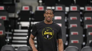 Los Knicks sorprenden: dos ex Lakers en la pelea por un puesto… ¿Quién se queda fuera?