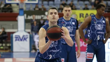 Iberostar Tenerife sigue completando su plantilla con la llegada de Nick Zeisloft