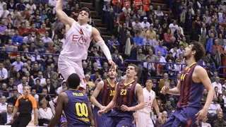 Alessandro Gentile y su Milan se come a un Barça con el primer puesto asegurado