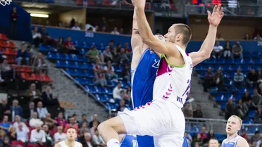 Heurtel y Laboral Kutxa no dan opción al debutante Neptunas (88-69)