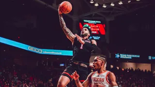 Analizando a Brandone Francis, defensa dominicana para los de Marcelo Nicola