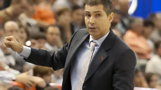 Se acabaron las oportunidades: Manuel Hussein, destituido como entrenador del Power Electronics Valencia