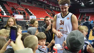 El CAI también pesca en Ucrania. Ben McCauley suplirá a Joseph Jones