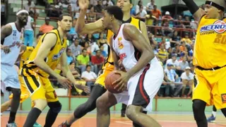 Playoffs en Dominicana: Reales y Leones empatan; Walter Sharpe, imparable