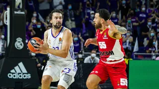 Real Madrid y Barcelona siguen en la persecución del Fenerbahçe y la primera plaza