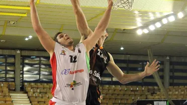 Adecco Plata (J16): Fuenla más líder, Cepeda sigue invicto y Medina MVP como 6º hombre