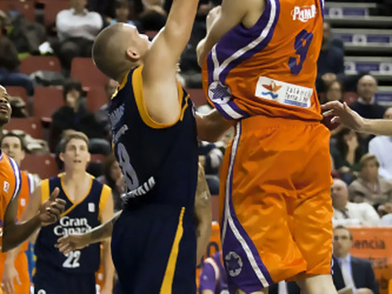 El PE Valencia hace historia y se mete en la Copa del Rey tras vencer al Gran Canaria 2014