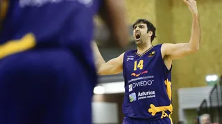 Pumarín también puede con el GBC. TAU Castelló vence en El Prat con un Cooper estelar