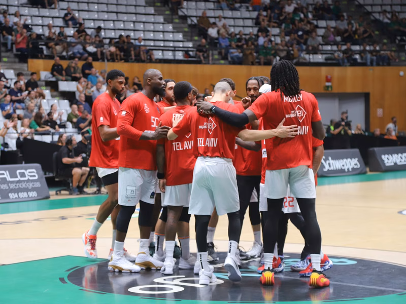 Hapoel se hunde ante la Penya y deja dudas: ¿Beverley y Caboclo conseguirán la unión?