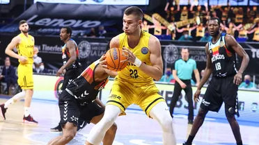 Lenovo Tenerife borra a Hereda San Pablo Burgos y pasa primero (89-60)