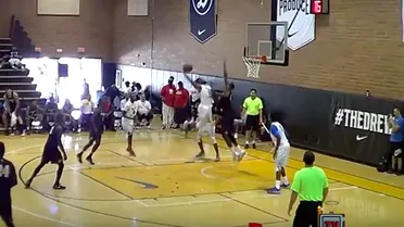 Espectacular: el base de 1,84m Shannon Sharpe nos deja el mate del verano (VIDEO)