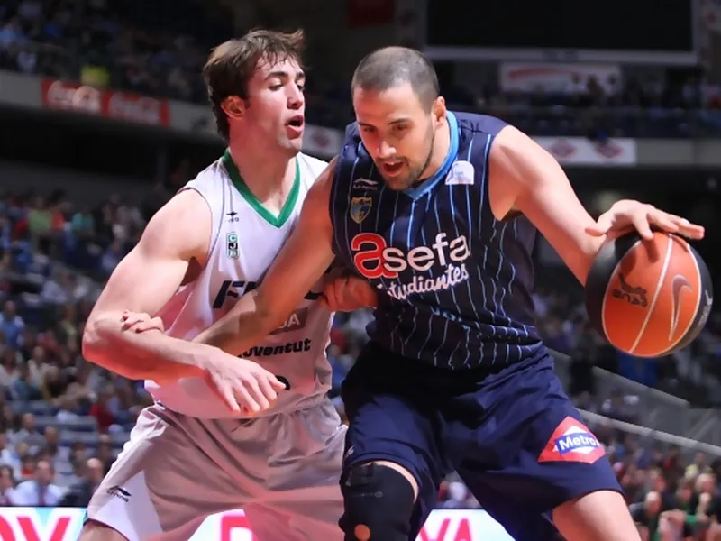 Gabriel (MVP); A.Martínez (entrenador); Satoransky-Rudy-Woods-Martín-Gabriel (5 ideal)