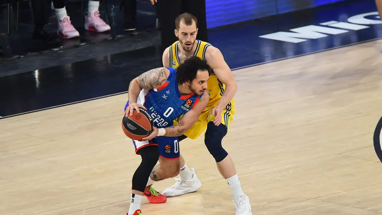 ¿Llegó la decisión final sobre Shane Larkin? Esta es la respuesta