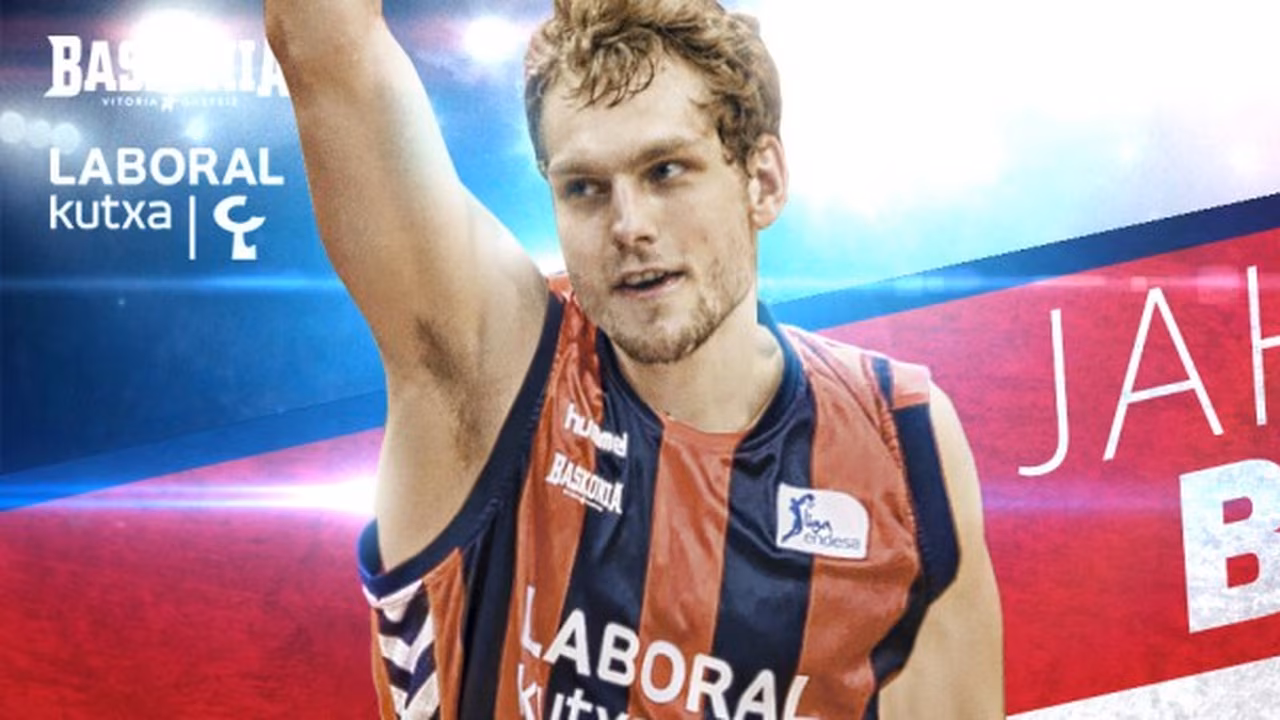 Jaka Blazic, más madera para el perímetro de Laboral Kutxa VÍDEO