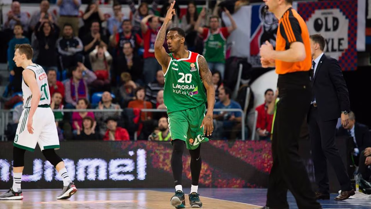 Adams impide que Zalgiris Kaunas tome el Buesa Arena