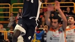 Zoco Plata: Los últimos jóvenes en llegar, Mamadou Diop a Cambados y Makonda a Ávila