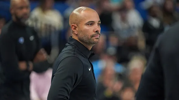 Jordi Fernández y los Nets caen sobre la bocina ante Tatum y los Lakers de Doncic pierden el invicto