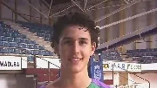 Rodrigo San Miguel brilla en el circuito Sub-20 con el Fórum Valladolid y en la LEB con el Plasencia