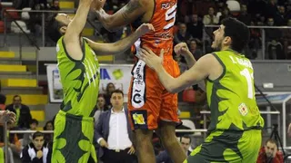 Kyle Rowley reforzará a Dominion Bilbao Basket en el final de temporada