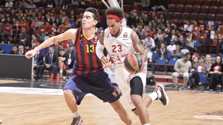 Festival de Abrines, con 21 puntos, imponiendo su talento al carácter italiano (63-78)