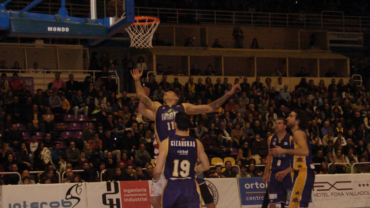 El Blancos de Rueda hunde aún más al Bàsquet Manresa  (86-73)