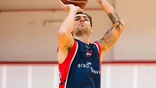 Zoco ACB: Carlos Delfino continuará como temporero; Nacho Llovet renueva