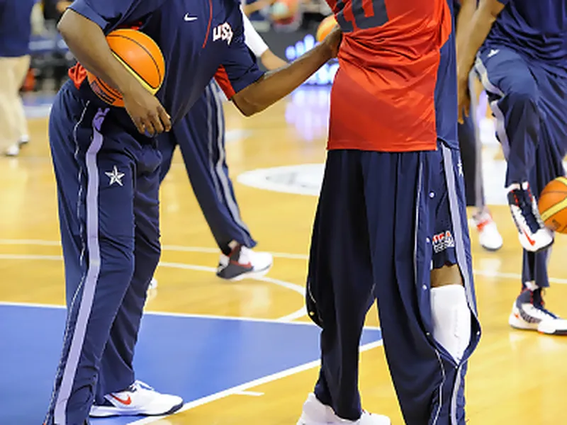Turner debuta con Pacers; Harden, 43 puntos en 31 minutos