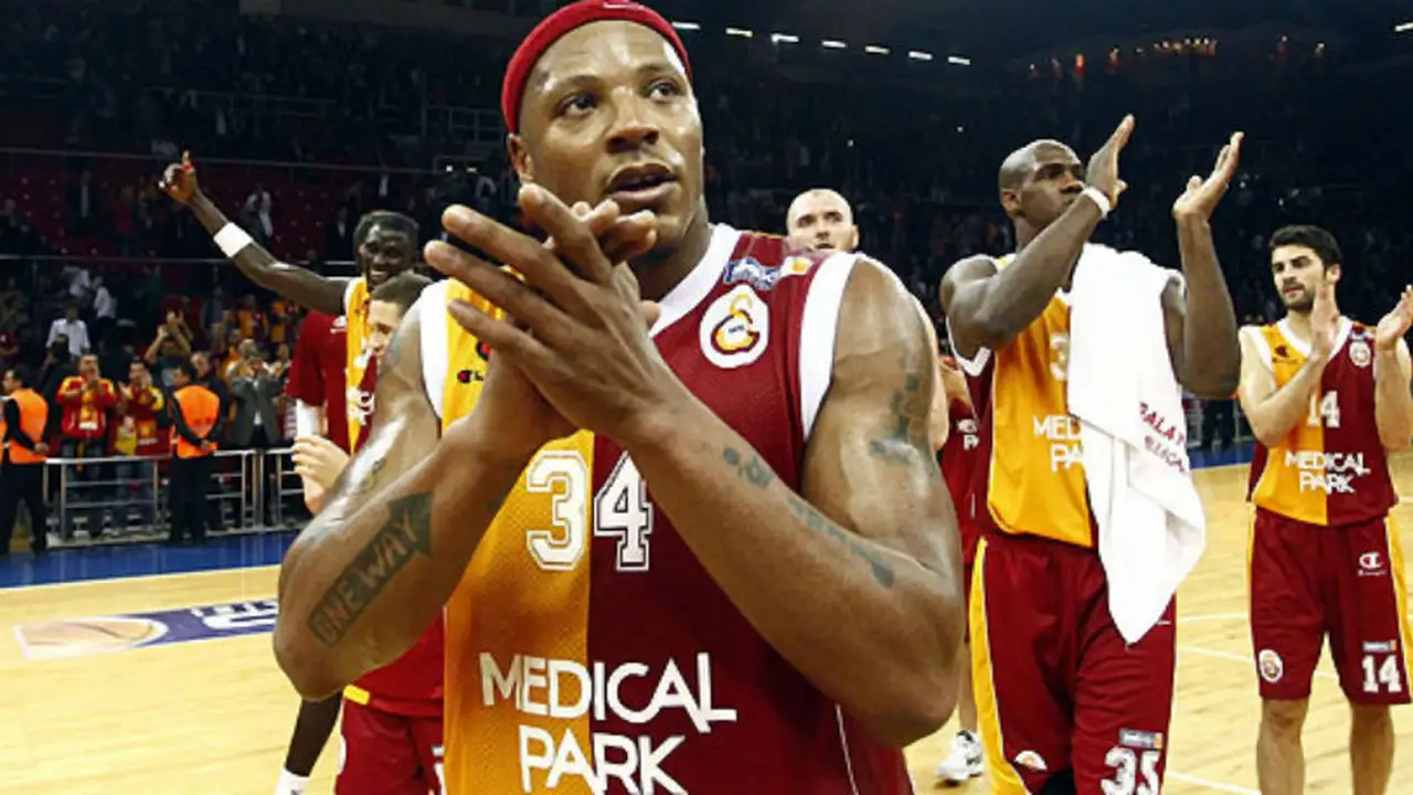 David Hawkins sancionado ¡cuatro años!; Galatasaray rescinde su millonario contrato