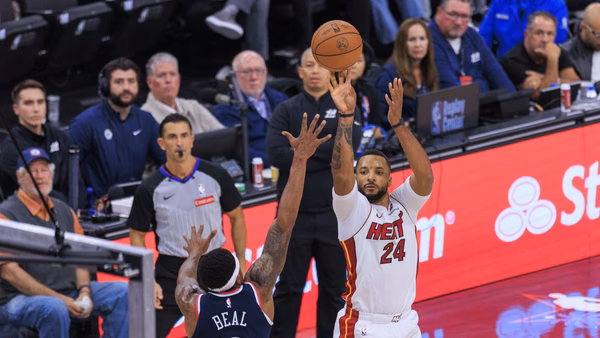 “Fue realmente impresionante”: El veredicto de Spoelstra sobre el jugador que está cambiando la cara de Miami Heat