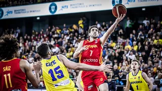 España se estrena como bicampeona del mundo con triunfo en Rumanía (71-84)