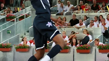 España hace soñar a la Caja Mágica con la posibilidad de conseguir el Mundial (85-86)