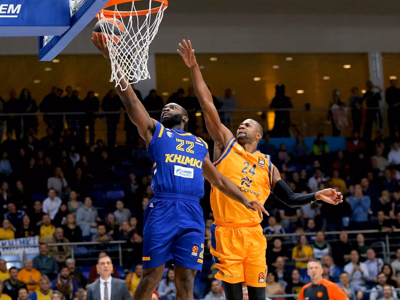 Shved y la defensa dan la primera al Khimki ante un inofensivo Gran Canaria (87 a 72)