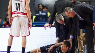 La mala suerte se vuelve a cebar con Carl English