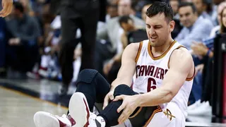 Oficial: Bogut se pierde lo que queda de temporada