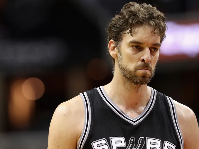Pau Gasol se rompe en el calentamiento