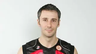 Pamesa Valencia cierra el fichaje del pívot bosnio Haris Mujezinovic