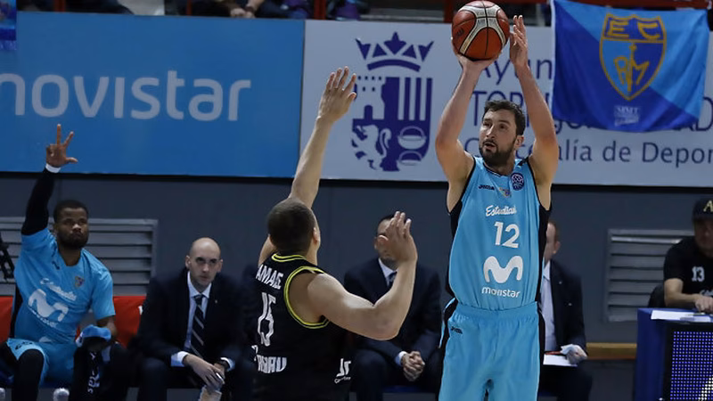 Derrota en los últimos minutos del Movistar Estudiantes ante el Bayreuth