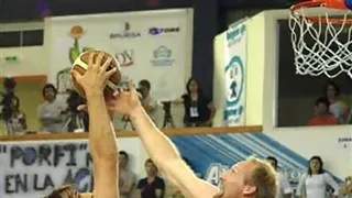 Mike Higgins se lesiona en Zaragoza y UB La Palma descarta a English