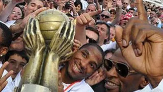 Liga Francesa (Final): Nancy, campeón, al vencer a Cholet en un gran partido resuelto con un buzzer de Linehan, que se lleva el MVP; y lista definitiva de la selección con Tony Parker y Joakim Noah