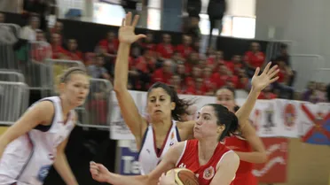 Bizkaia se cae de la cabeza; revolución en la clasificación; Bravard, MVP