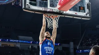 Ante Zizic deja Efes y firma por otro equipo Euroliga
