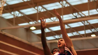 Adecco Plata (J2): CEBA Guadalajara y Askatuak, líderes invictos. Albert Ausina, un MVP que no puede impedir la derrota del Amics Castelló. Incluye declaraciones exclusivas de los entrenadores