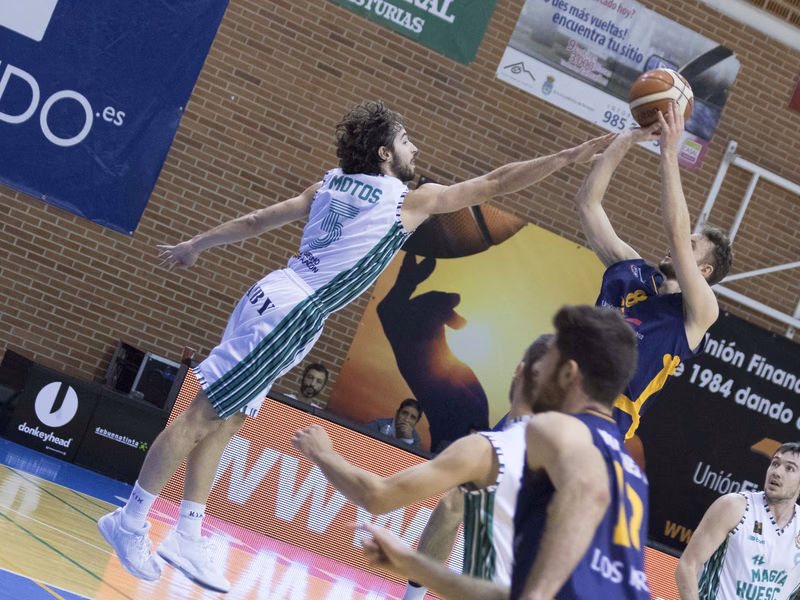 Sutina y Popadic, triples ganadores para Lleida y Clavijo. Ourense vence en la prórroga