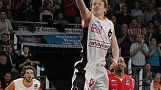 #LigasEXT Otra doble jornada en Alemania: Bayern München no arranca, Bayreuth líder, Allan Ray deslumbra en Ulm y Boki Nachbar, en Bamberg