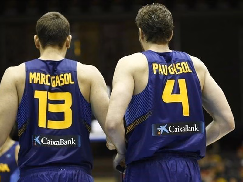 España vuelve a ganar por inercia ante Turquía pero mantiene sus problemas (63-70)