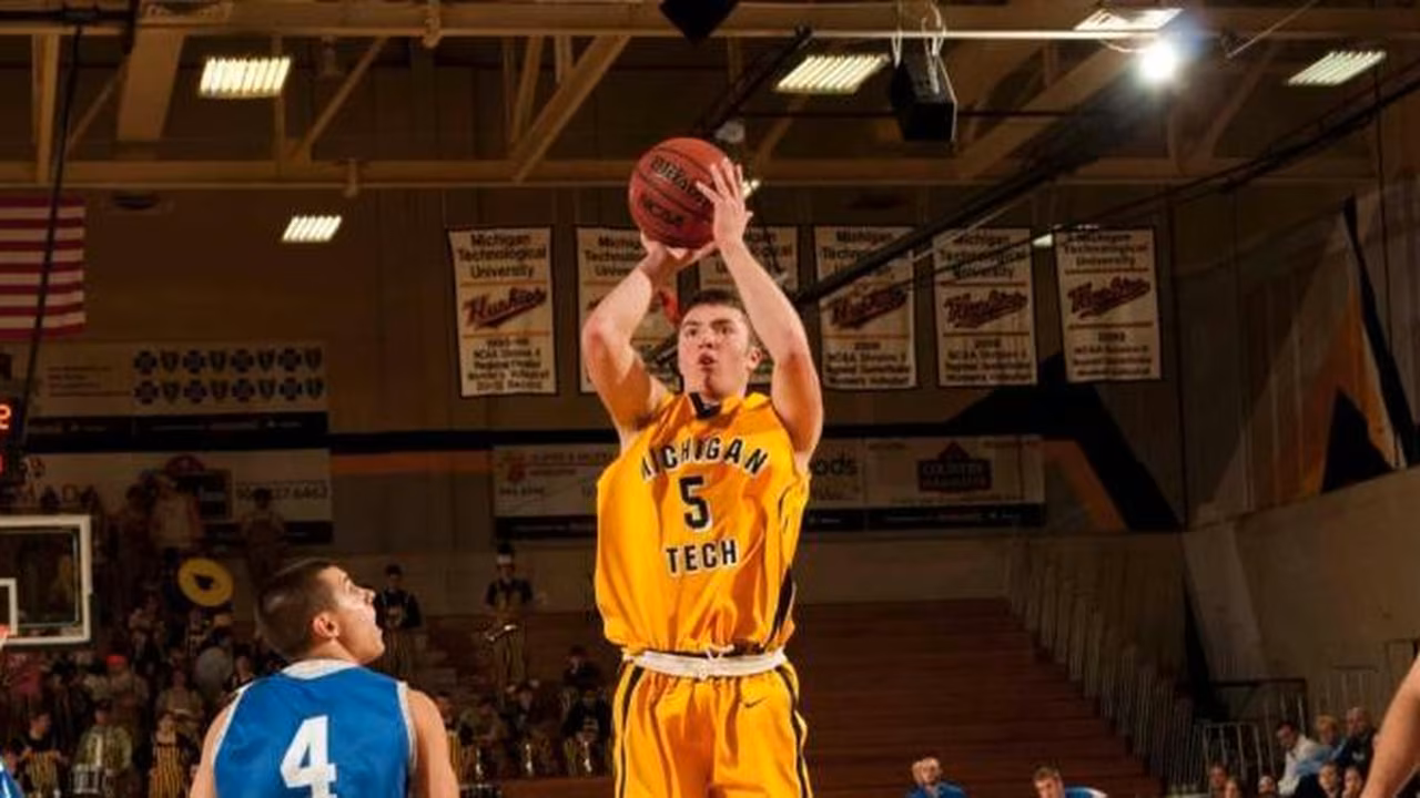 Ben Stelzer apunta a Basket Coruña