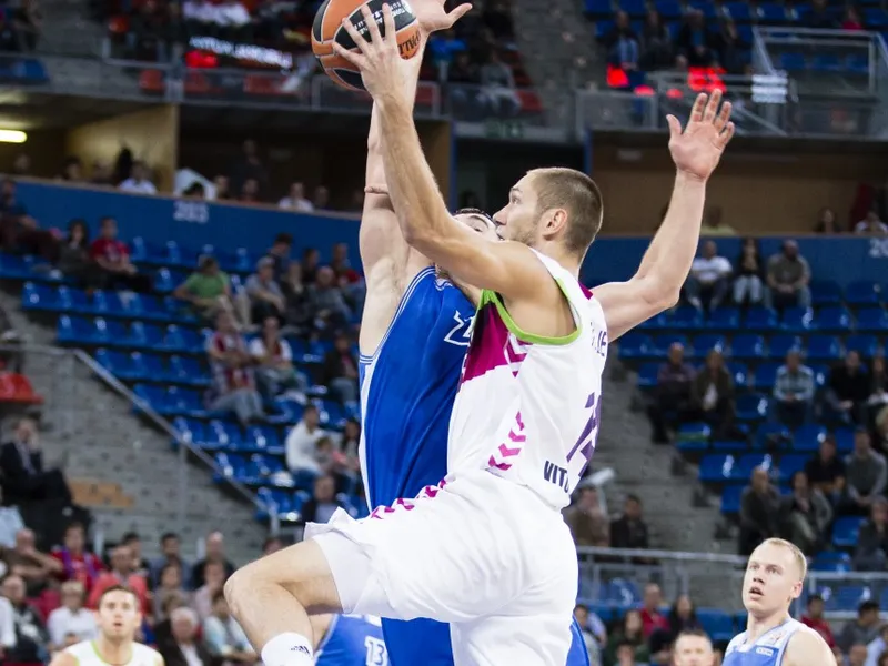 Heurtel y Laboral Kutxa no dan opción al debutante Neptunas (88-69)